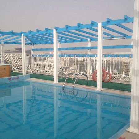 Dream Palace Hotel Dubai Bagian luar foto