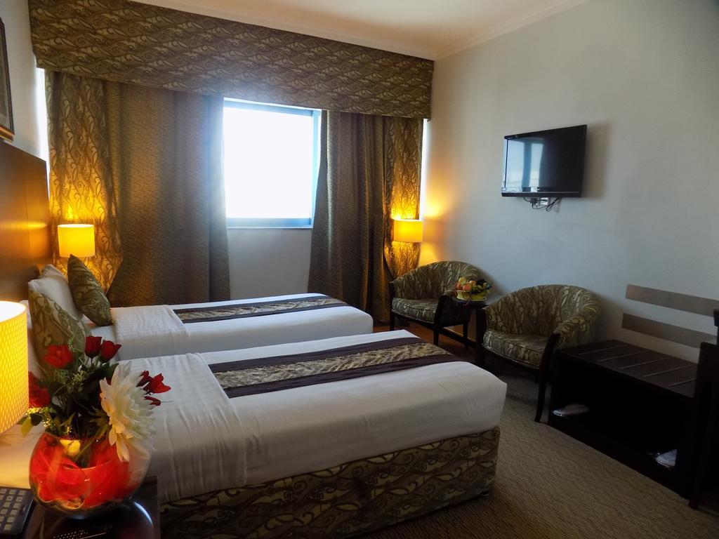 Dream Palace Hotel Dubai Bagian luar foto