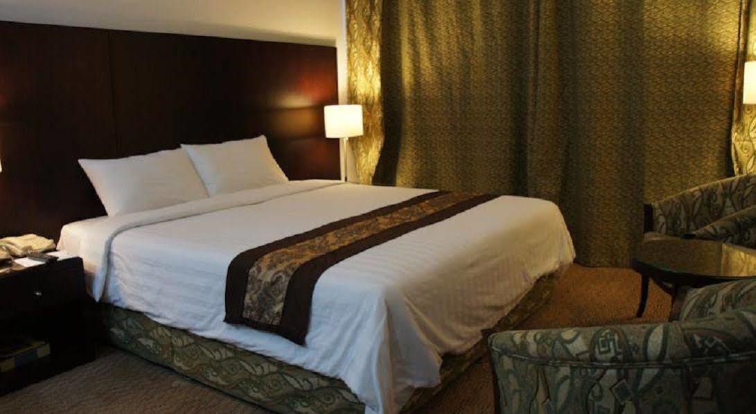 Dream Palace Hotel Dubai Bagian luar foto