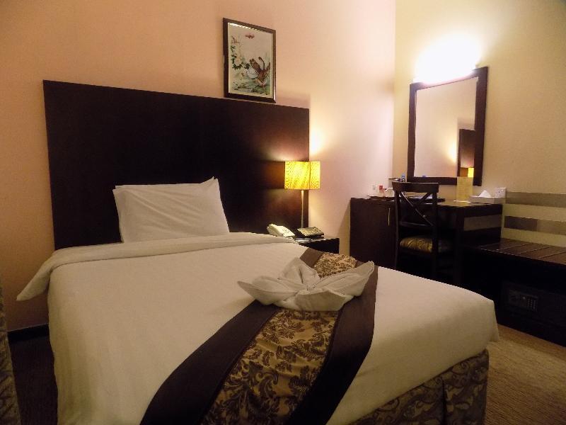 Dream Palace Hotel Dubai Bagian luar foto